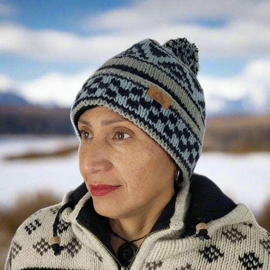 Wool beanie pom pom BLUE PATTERN