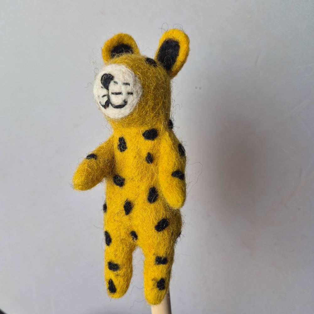 Wool Fellt finger puppets WILD LIFE